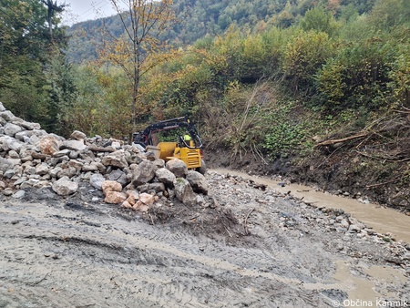 Sanacijska obnova vodotokov in hudournikov po poplavah  (15)